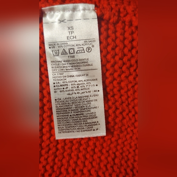 Old Navy Like New Cardigan - Picture 4 of 4